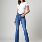 Korkeavyötäröiset levenevät housut