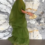 Shina – elegantti laskeutuva maksimekko